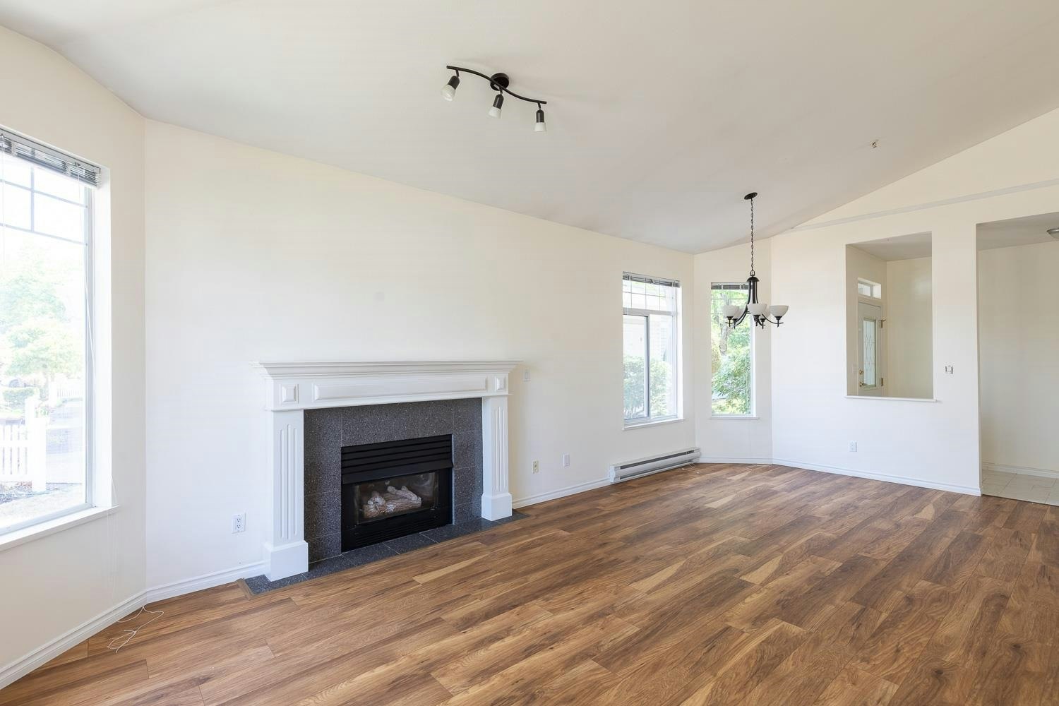 49-5708 208 Street, Langley, BC, V3A 8L4 - 10