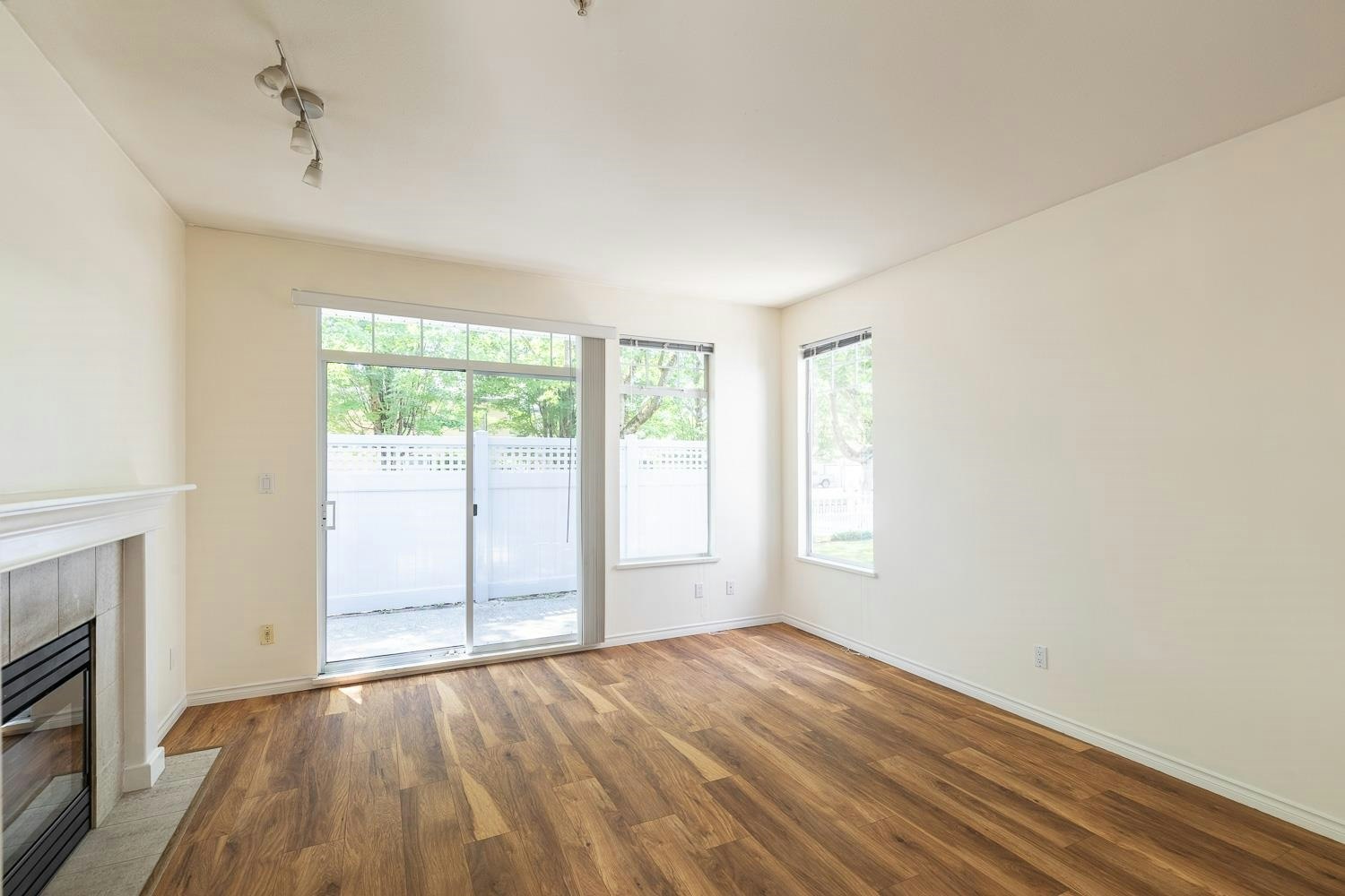 49-5708 208 Street, Langley, BC, V3A 8L4 - 22