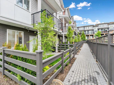 8-10392 240a Street - 5
