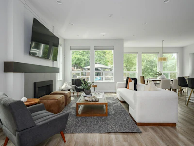 10433 248 Street - 5