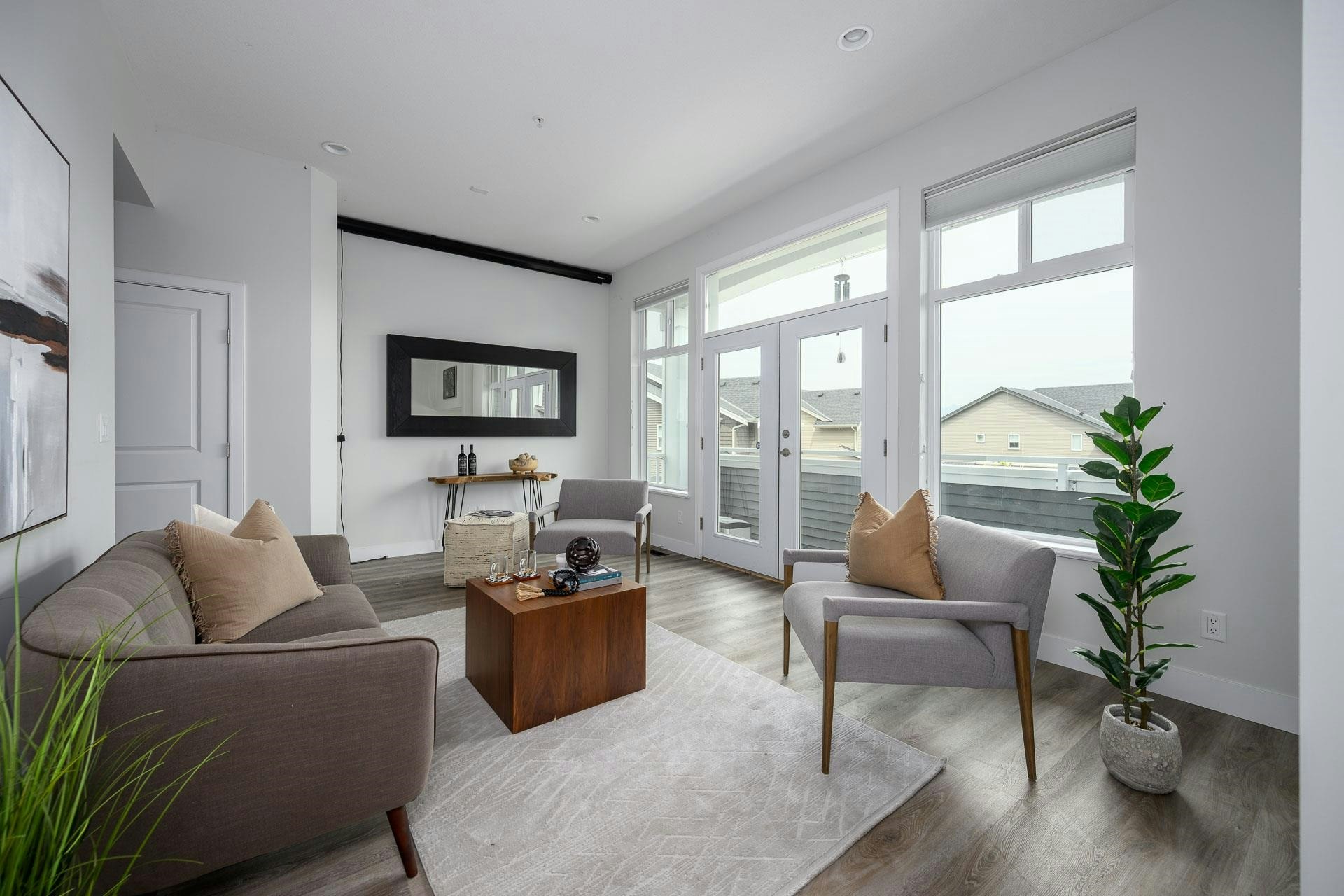 10433 248 Street - 2
