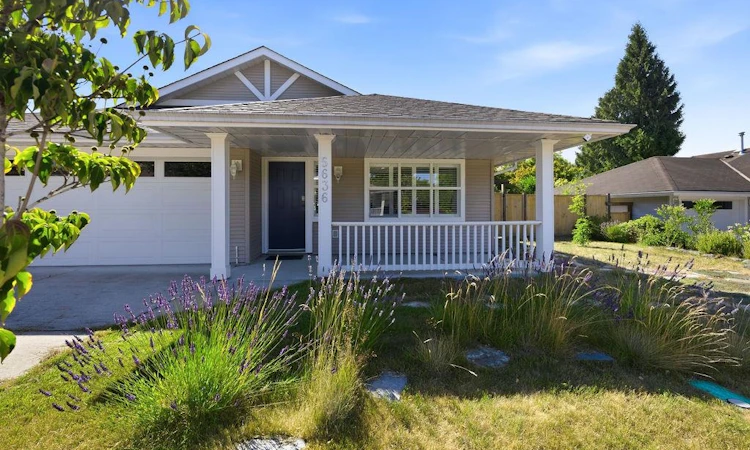 5636 Cascade Crescent