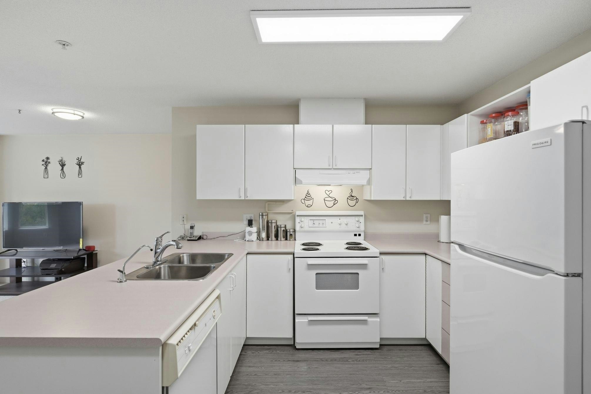 304-12130 80 Avenue, Surrey, BC, V3W 0V2 - 9