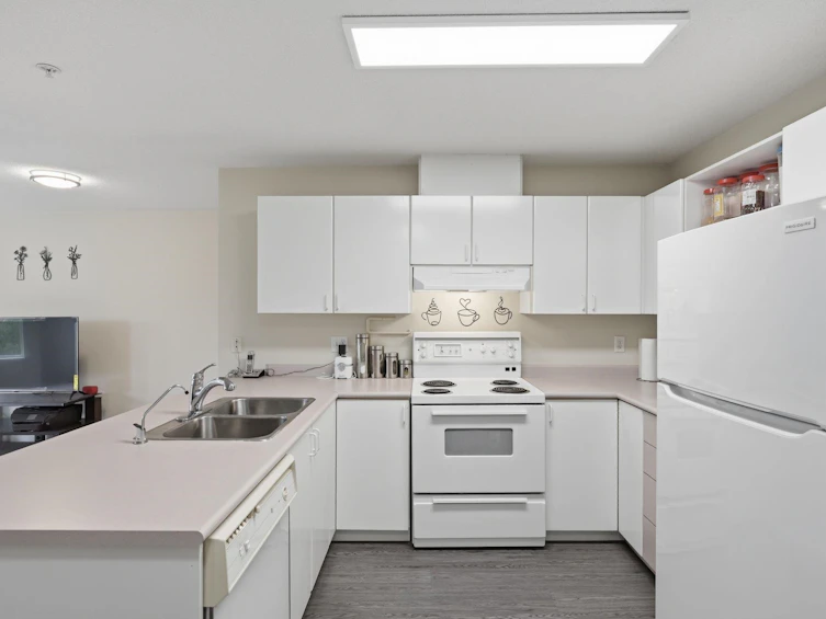 304-12130 80 Avenue, Surrey, BC, V3W 0V2 - 9