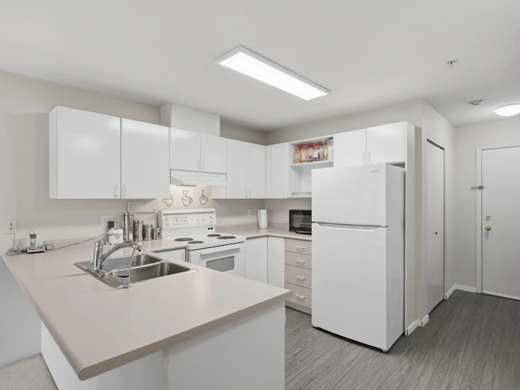 304-12130 80 Avenue, Surrey, BC, V3W 0V2 - 8