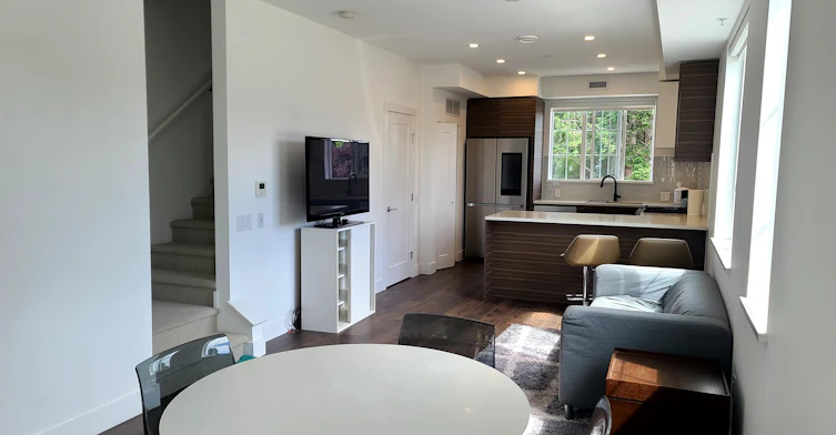 8888 Spires Road, Richmond, BC, V6Y 0L9 - 3