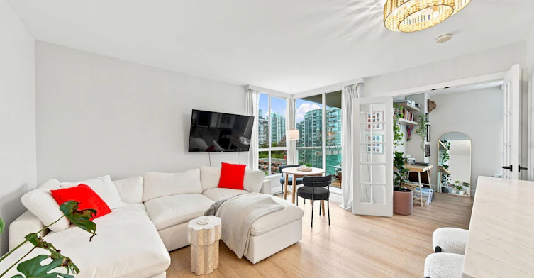 1502-1500 Howe Street, Vancouver, BC, V6Z 2N1 - 2