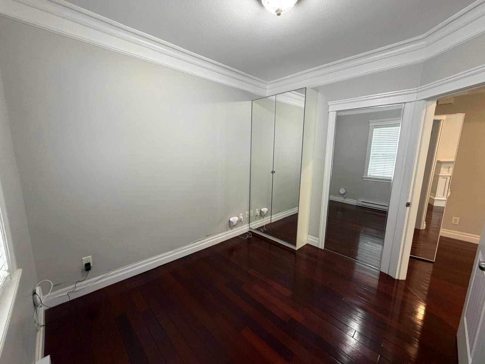 4585 Commercial Street, Vancouver, BC, V5N 4G8 - 4
