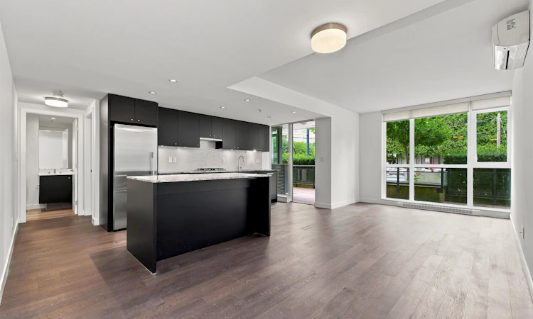 108-6180 Cooney Road