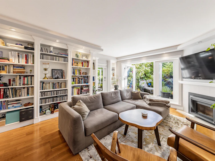 W102-3189 Camosun Street, Vancouver, BC, V6R 3X2