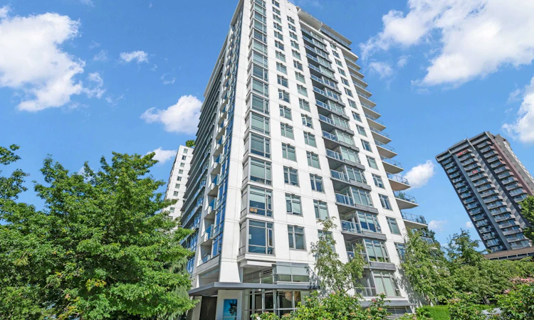 1301-158 W 13 Street
