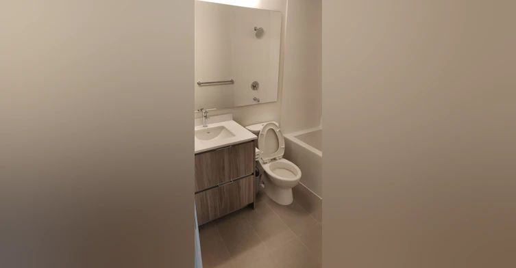 8940 University Crescent, Burnaby, BC, V5A 0E7 - 8