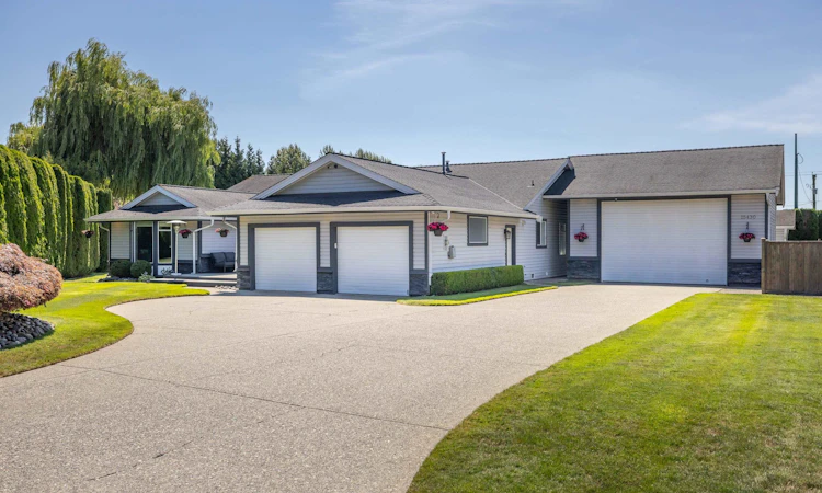 15430 Kilmore Close