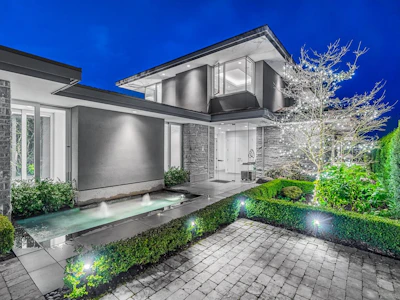 2878 Bellevue Avenue - 2