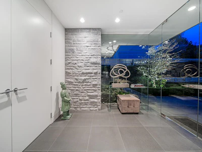 2878 Bellevue Avenue - 5