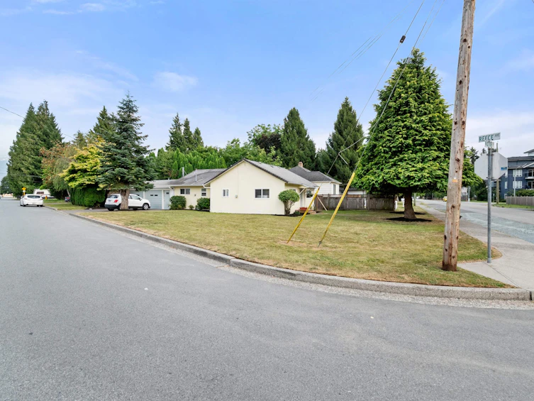 9570 Victor Street, Chilliwack, BC, V2P 5B4 - 32