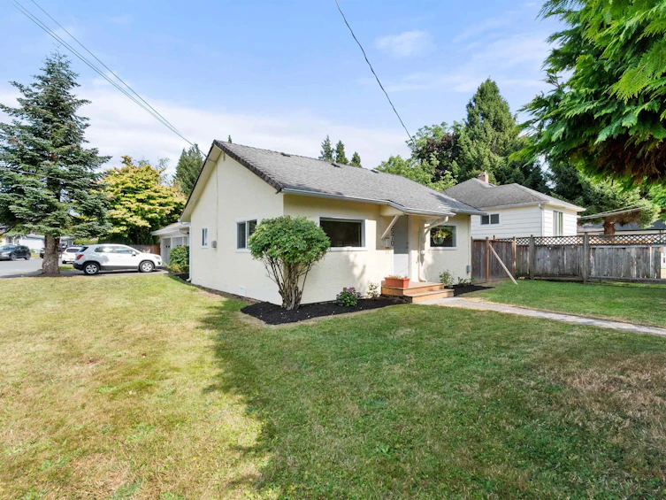 9570 Victor Street, Chilliwack, BC, V2P 5B4 - 30