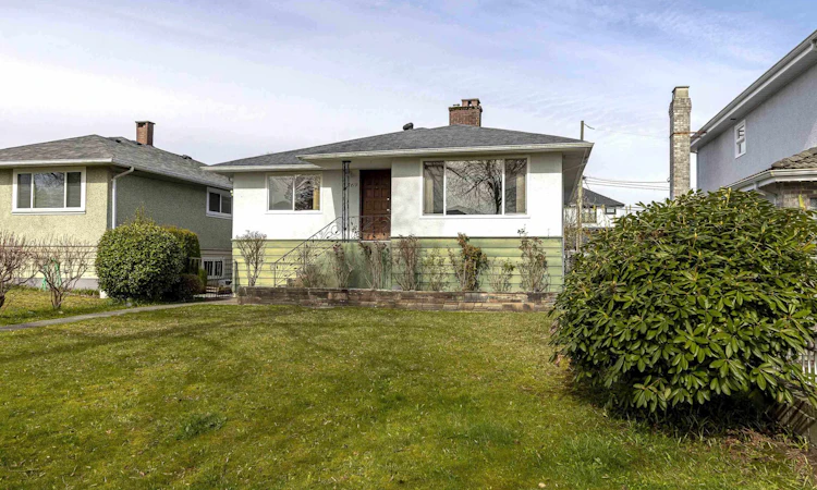 3369 Price Street