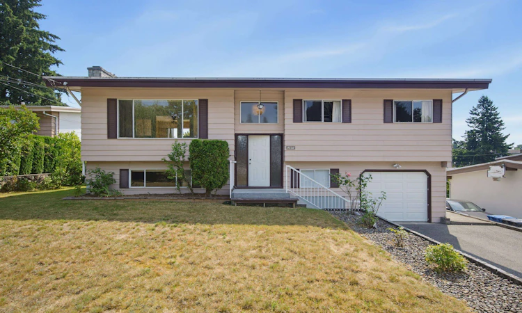 32659 Willingdon Crescent