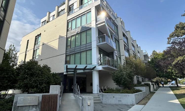 203-4685 Cambie Street