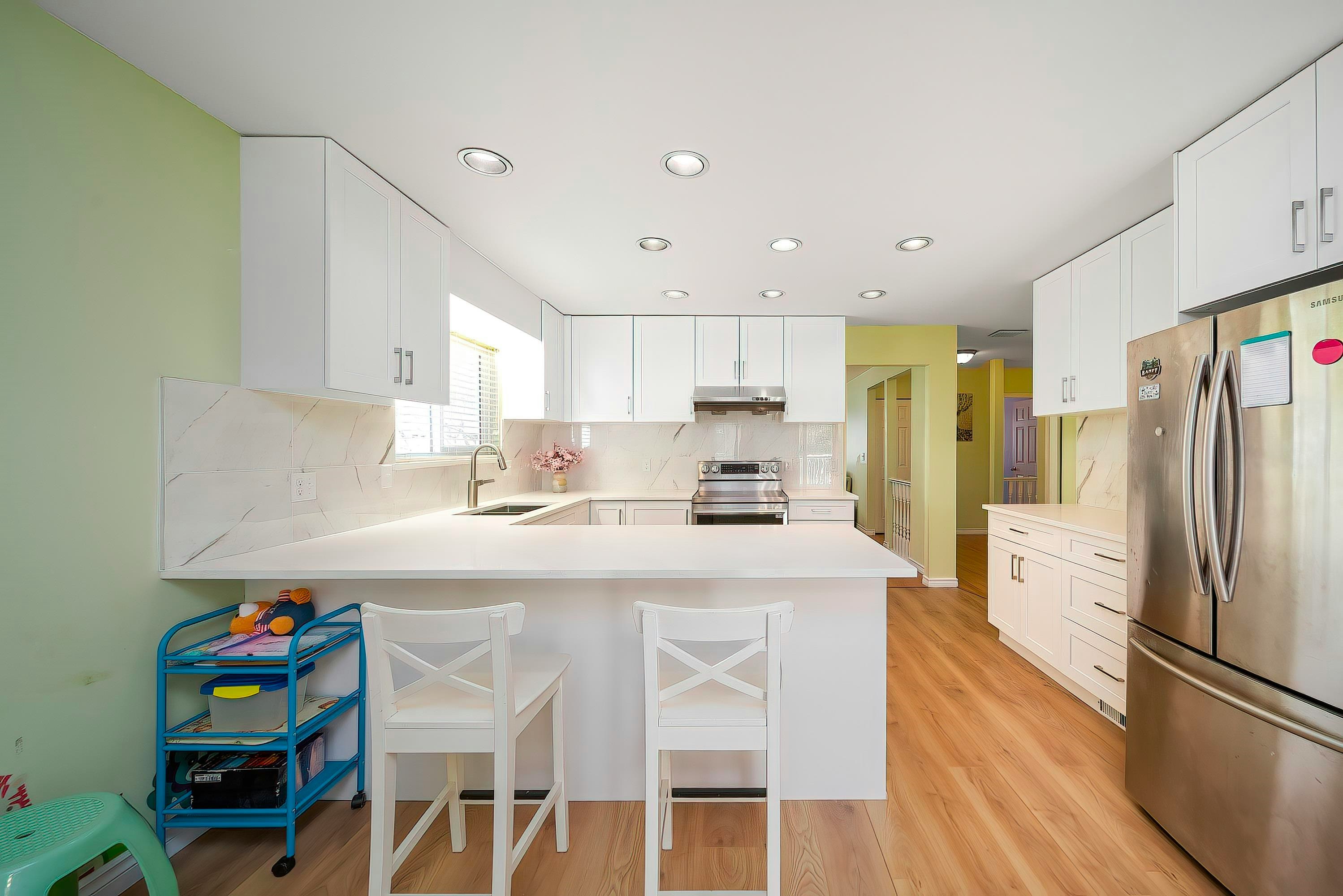 11 Harbour Place, Port Moody, BC, V3H 4J8 - 7