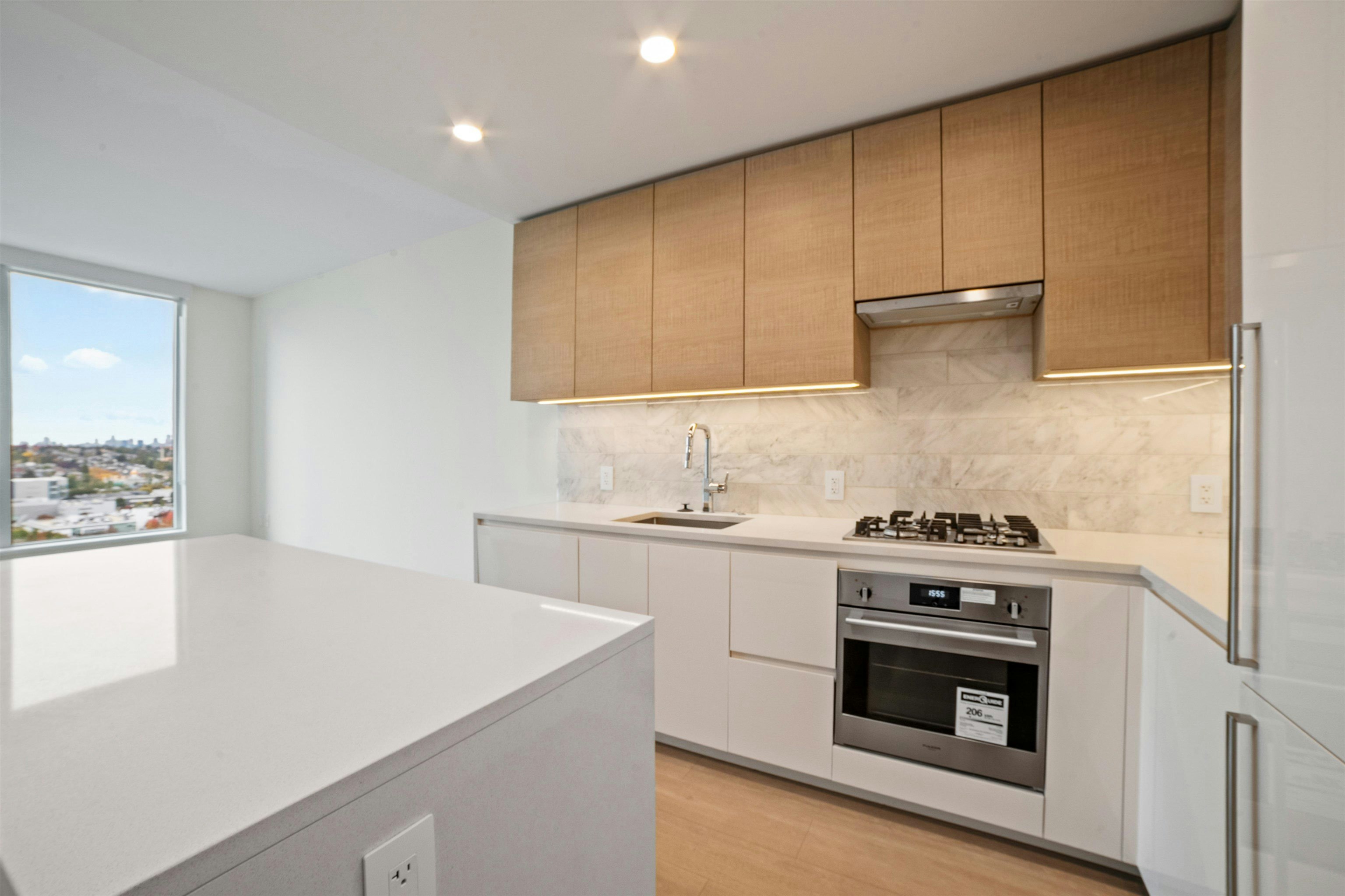 1804-2186 Gilmore Avenue, Burnaby, BC, V5C 0N7
