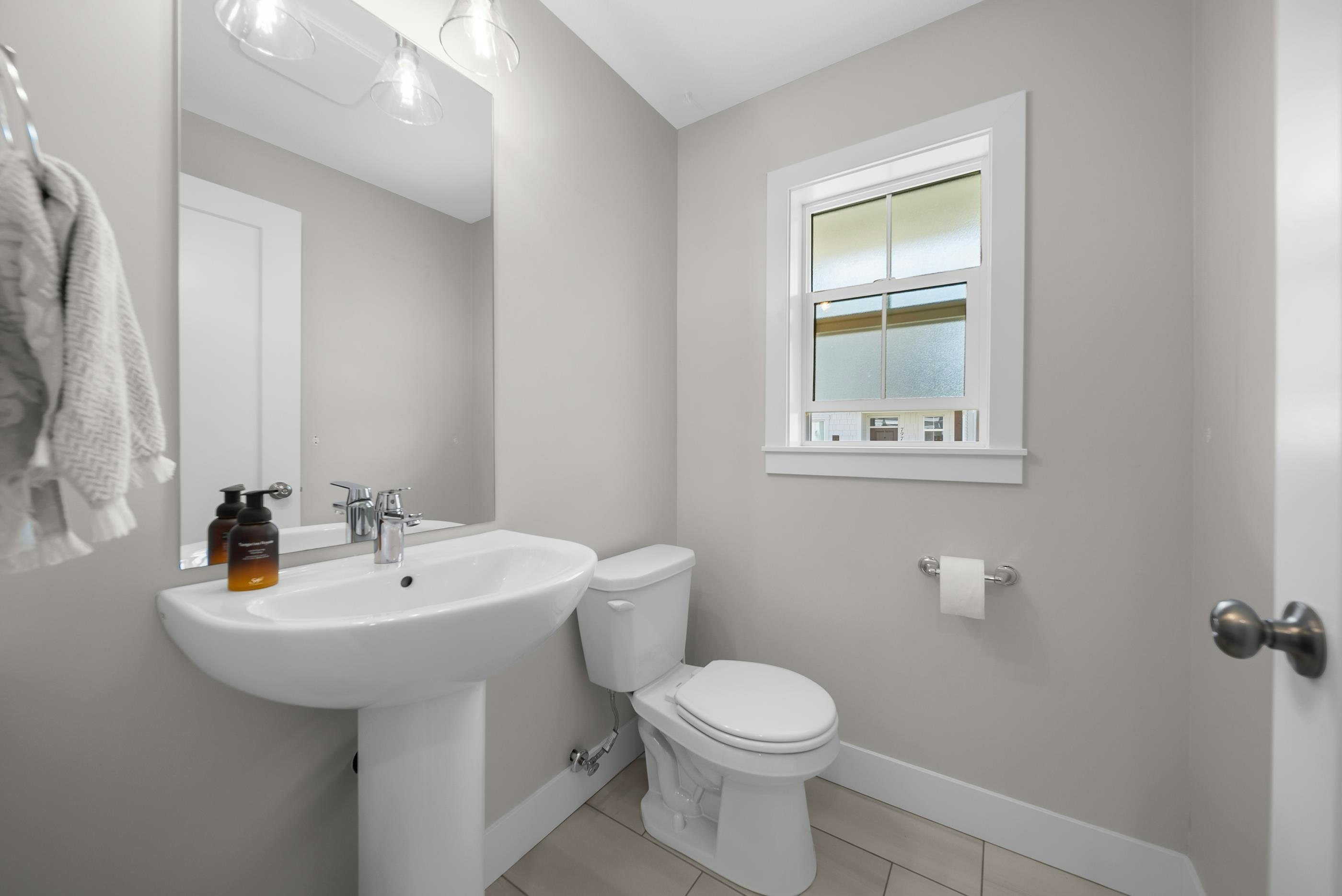 8173 Foxfern Road, Chilliwack, BC, V2R 6G6 - 17