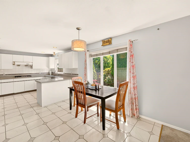 22637 Fraserbank Crescent, Richmond, BC, V6V 2L8 - 8