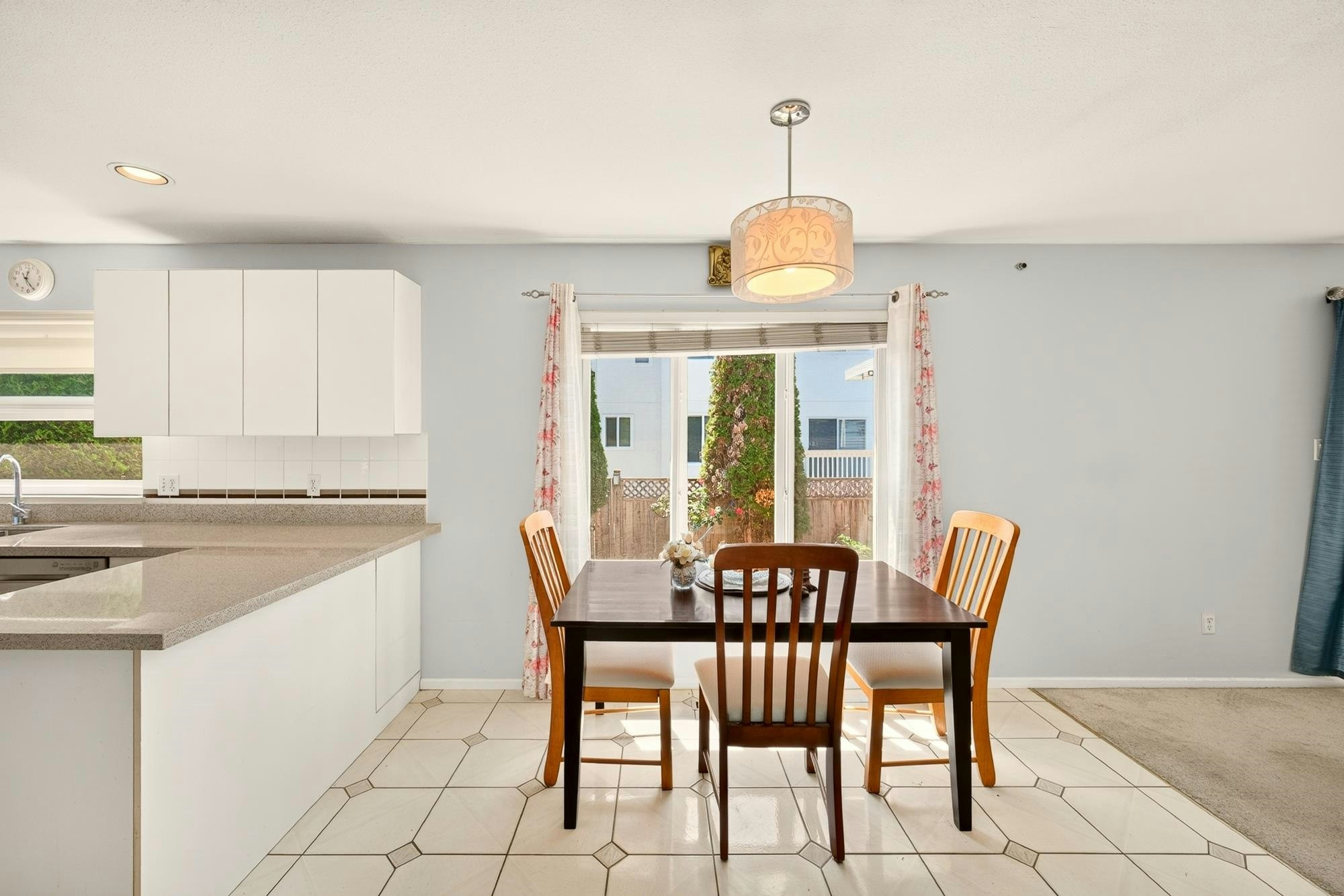 22637 Fraserbank Crescent, Richmond, BC, V6V 2L8 - 9