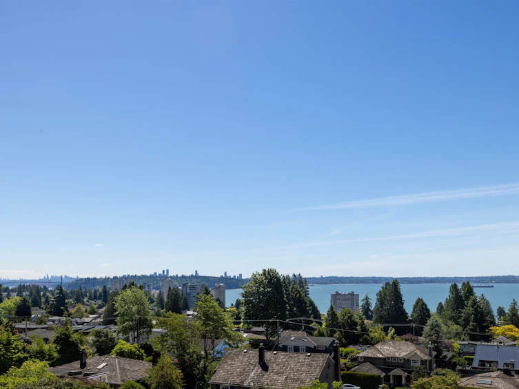 2496 Ottawa Avenue, West Vancouver, BC, V7V 2T1 - 31