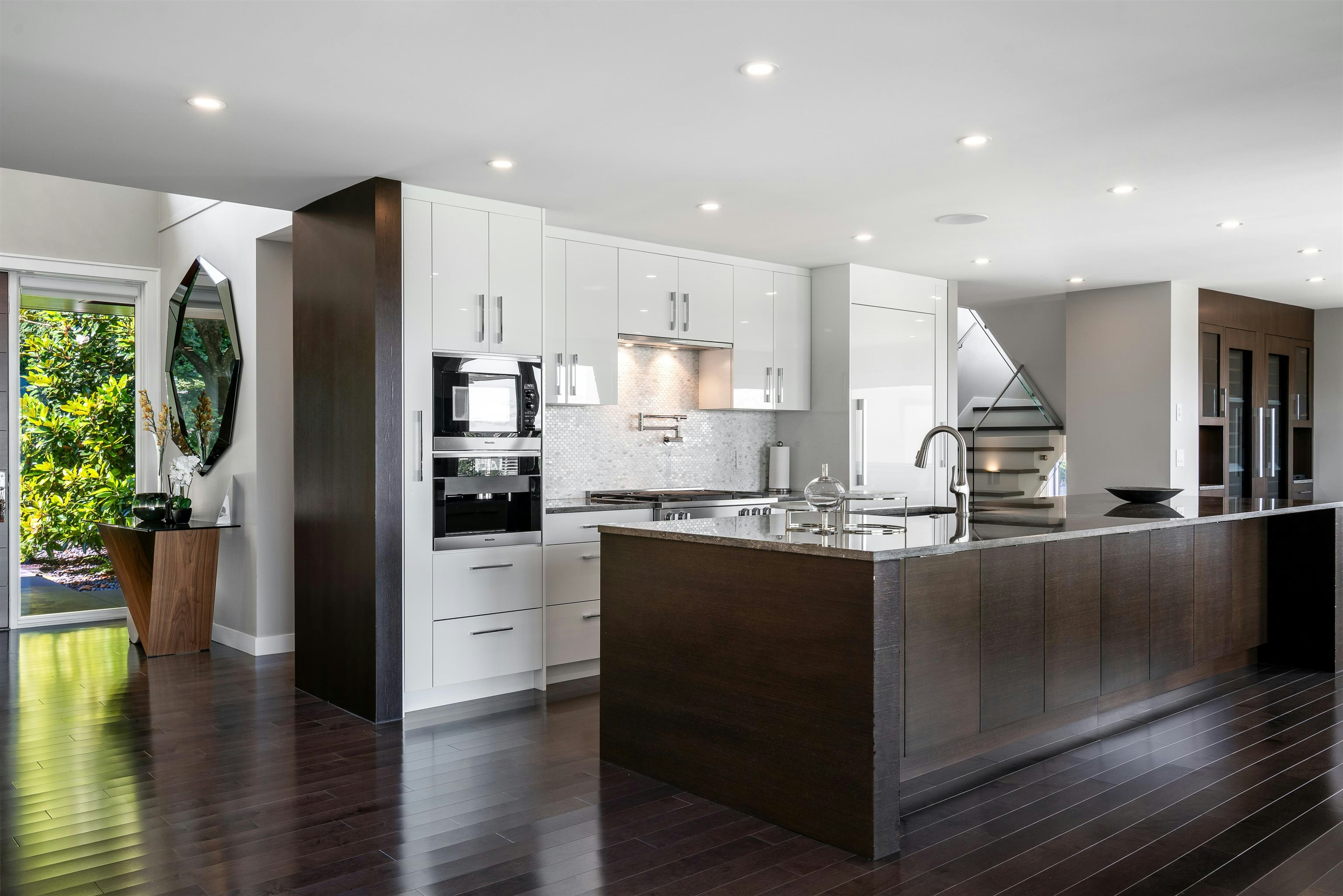 2496 Ottawa Avenue, West Vancouver, BC, V7V 2T1 - 17