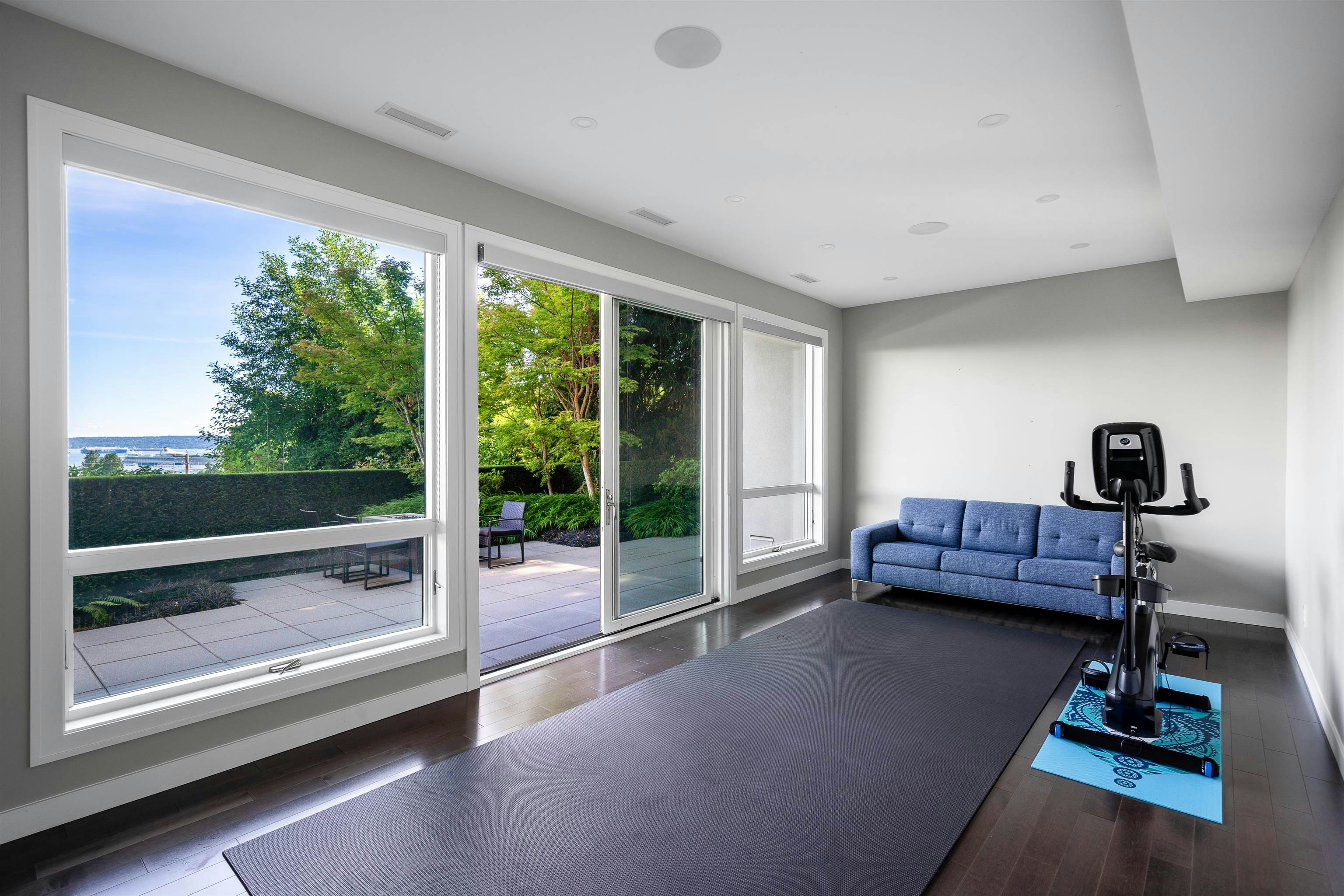 2496 Ottawa Avenue, West Vancouver, BC, V7V 2T1 - 28