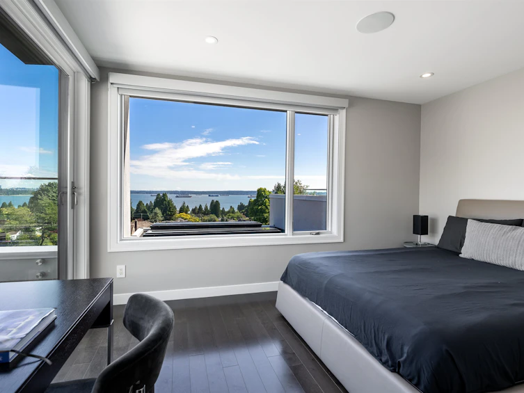 2496 Ottawa Avenue, West Vancouver, BC, V7V 2T1 - 23