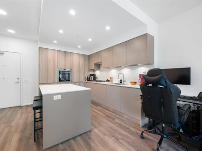 202-3809 Evergreen Place - 4