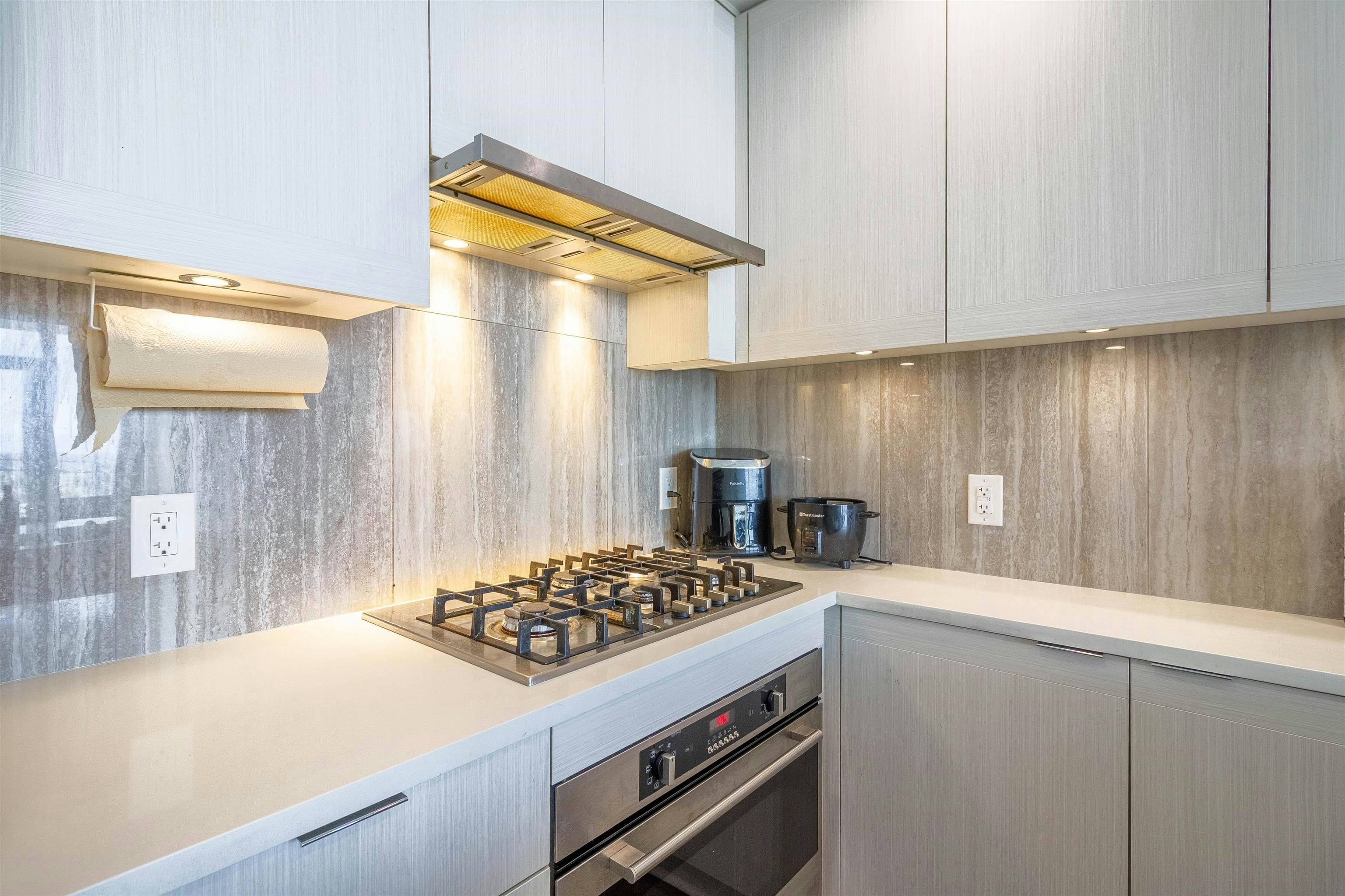 1803-5051 Imperial Street, Burnaby, BC, V5J 0J3 - 9