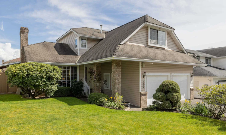 7838 160 Street