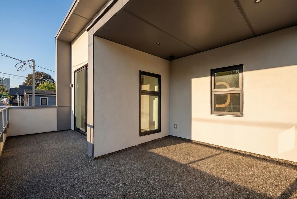 366 E 23rd Avenue, Vancouver, BC, V5V 1X5 - 24