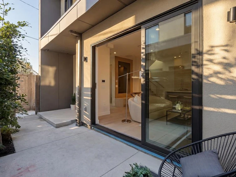 366 E 23rd Avenue, Vancouver, BC, V5V 1X5 - 6