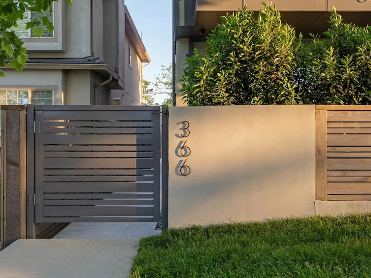 366 E 23rd Avenue, Vancouver, BC, V5V 1X5 - 4