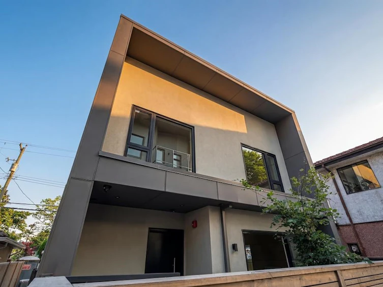 366 E 23rd Avenue, Vancouver, BC, V5V 1X5 - 3
