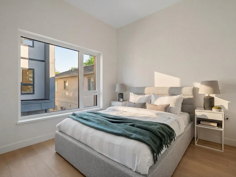366 E 23rd Avenue, Vancouver, BC, V5V 1X5 - 25