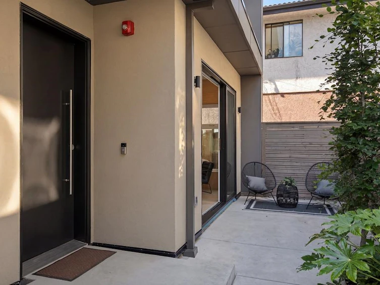 366 E 23rd Avenue, Vancouver, BC, V5V 1X5 - 5