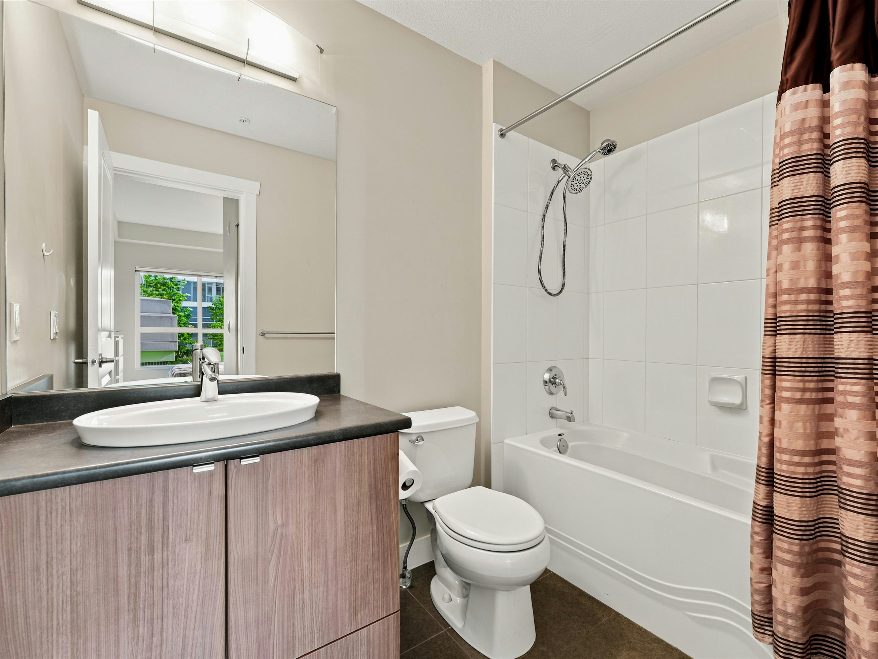 224-9655 King George Boulevard, Surrey, BC, V3T 0C7 - 12