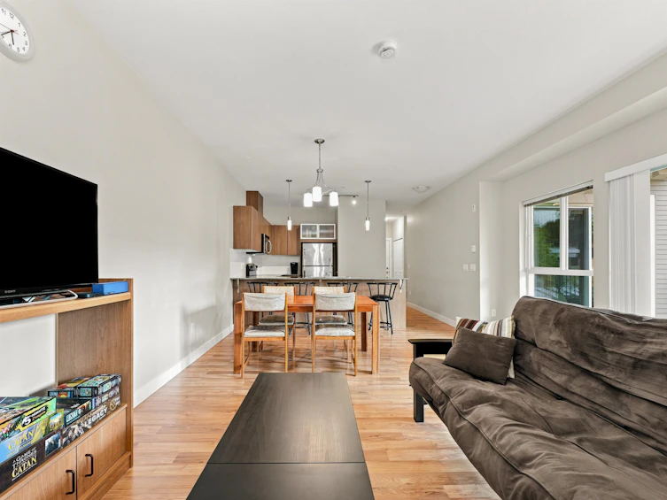 224-9655 King George Boulevard, Surrey, BC, V3T 0C7 - 2