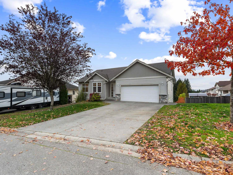 32464 E Bobcat Drive, Mission, BC, V2V 7P7 - 2
