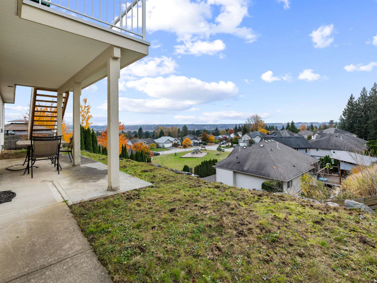 32464 E Bobcat Drive, Mission, BC, V2V 7P7 - 33