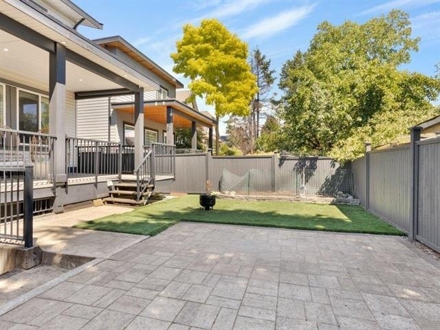 15456 Russell Avenue, Surrey, BC, V4B 2R3 - 21