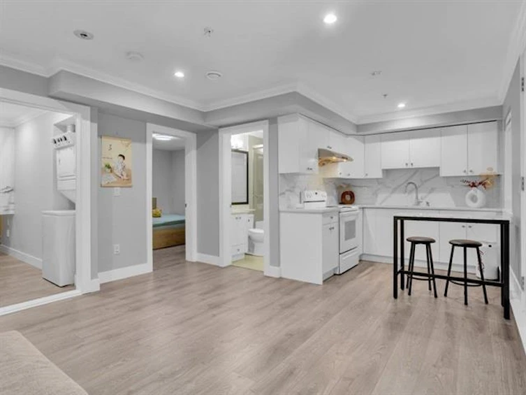 15456 Russell Avenue, Surrey, BC, V4B 2R3 - 25