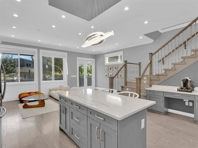 15456 Russell Avenue, Surrey, BC, V4B 2R3 - 17