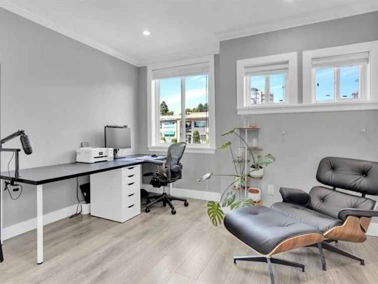 15456 Russell Avenue, Surrey, BC, V4B 2R3 - 4